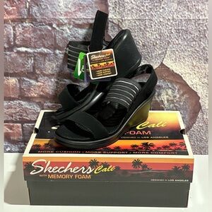 Skechers RUMBLERS SCI FI Womens Black Sandals Wedge Heel Shoes 38472 WMN SZ 6.5